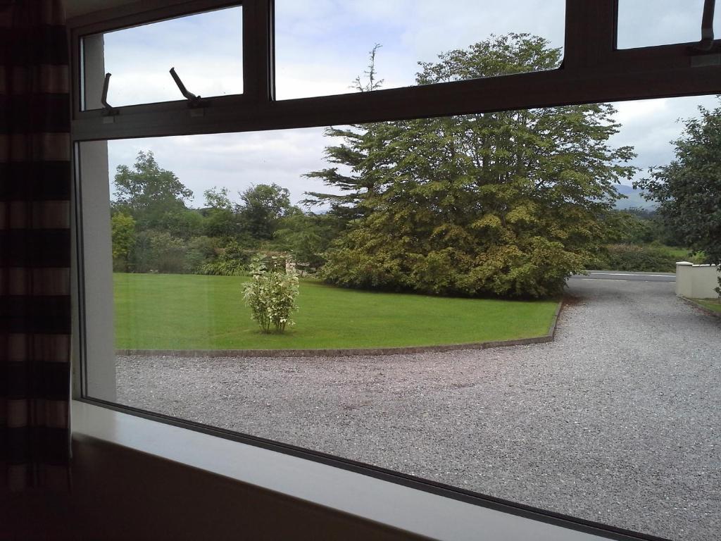 Fern Rock Bed And Breakfast Dromin Rum bild